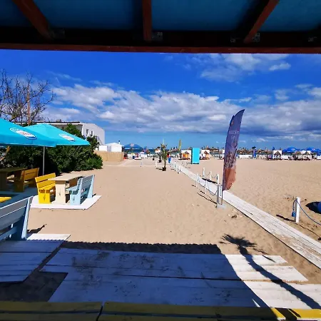 Vila Roxy Pe Plaja Belona