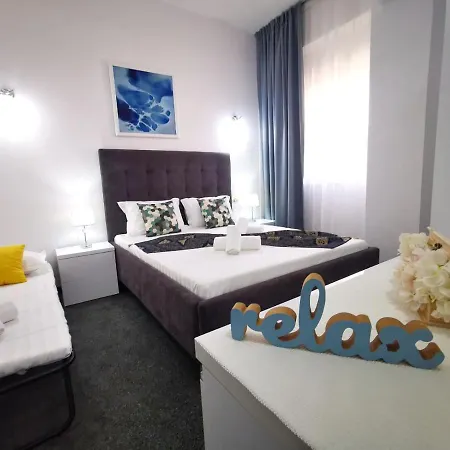 Vila Roxy Pe Plaja Belona Gæstehus *