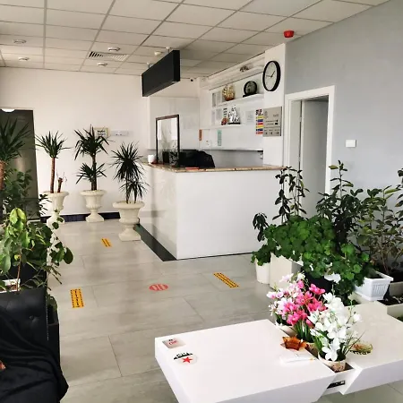 Vila Roxy Pe Plaja Belona Gæstehus