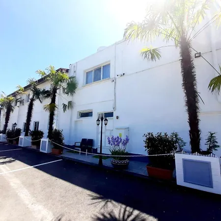 Vila Roxy Pe Plaja Belona *